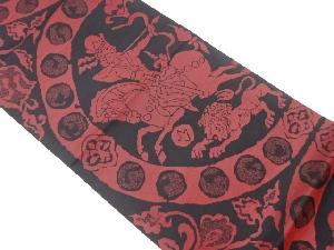 連珠狩猟文に草葉模様織出し袋帯